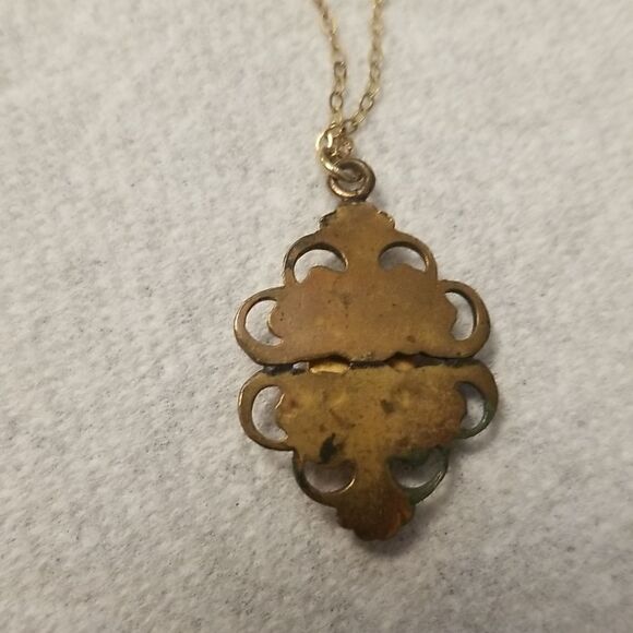 Vintage cameo pendent with 12k gold chain - Picture 6 of 13